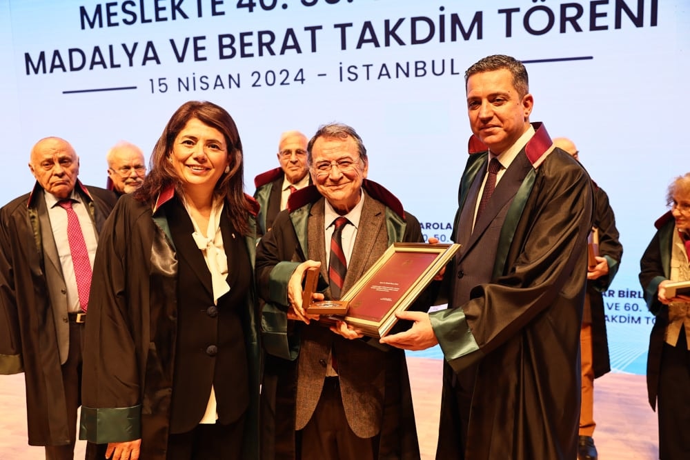 Meslekte 40, 50 ve 60 Yılını Dolduran Meslektaşlarımıza Plaket Verildi - 183