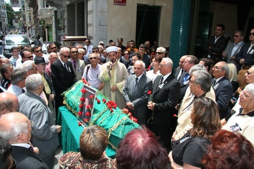 Türkiye Barolar Birliği Delegemiz Av.Atilla Özdalkıran’I Yitirdik - 13