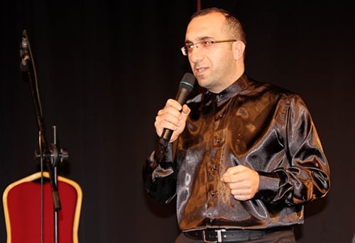 Türk Halk Müziği Topluluğu Konser Verdi
 - 1