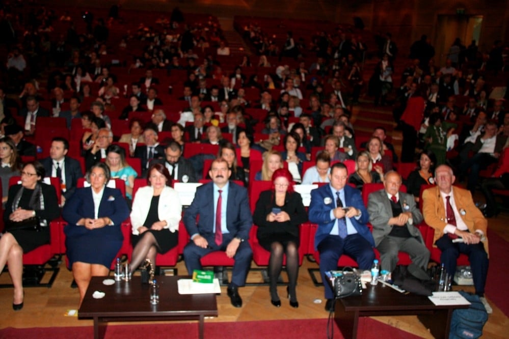 Başkan Durakoğlu Güven Tazeledi - 100