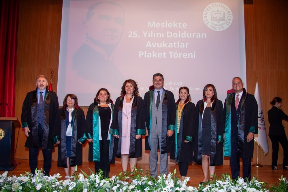 Meslekte 25, 30 ve 35 Yılını Dolduran Meslektaşlarımıza Plaket Verildi - 70