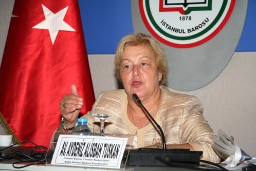 Kadın Hakları Ve Aile İçi Şiddet Konulu Sertifika Programı Devam Ediyor

 - 27