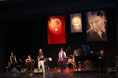 Seyyah’La Rock Dünyasında Gezinti
 - 12