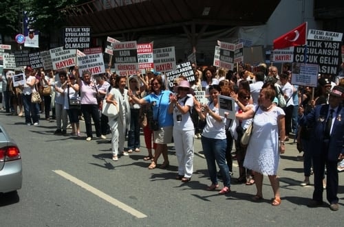 Devrim Yasamız Medeni Kanuna Sahip Çıkıyoruz Yürüyüşü - 4