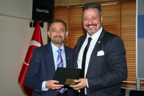 Baro Yönetiminden Ayrılanlara Anı Plaketi Verildi  

 - 29