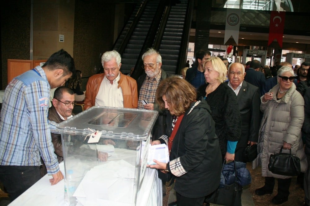 Başkan Durakoğlu Güven Tazeledi - 535