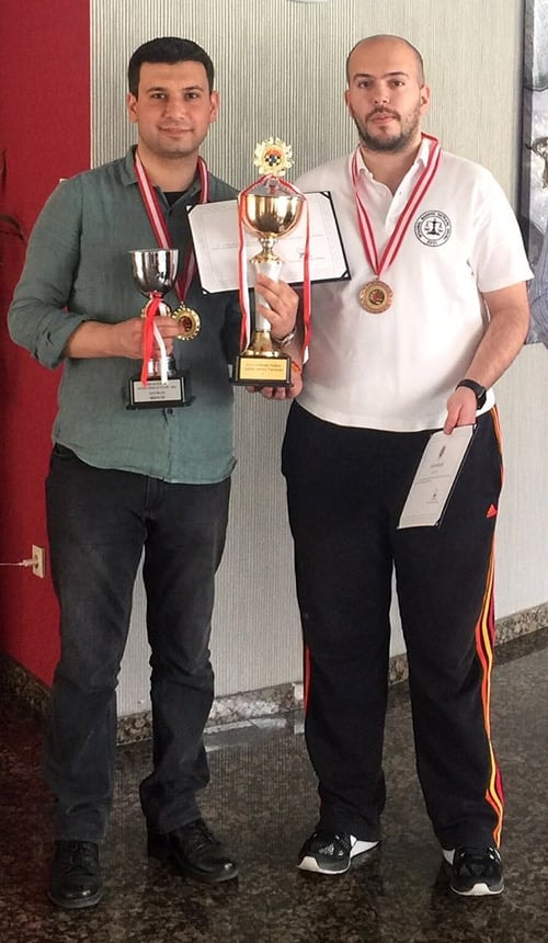 İstanbul Barosu Takımı Satrançta Şampiyon
 - 3