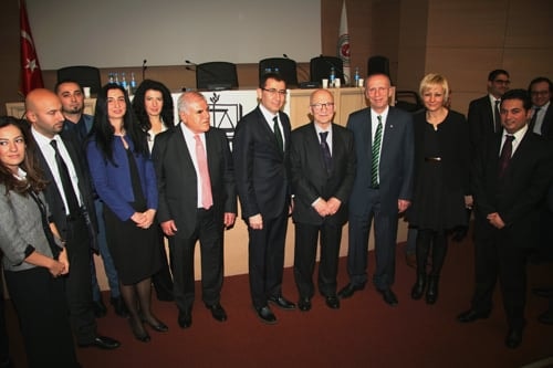 Hukuk Eğitimi Büyük Bir Kaosa Sürüklenmiştir - 126