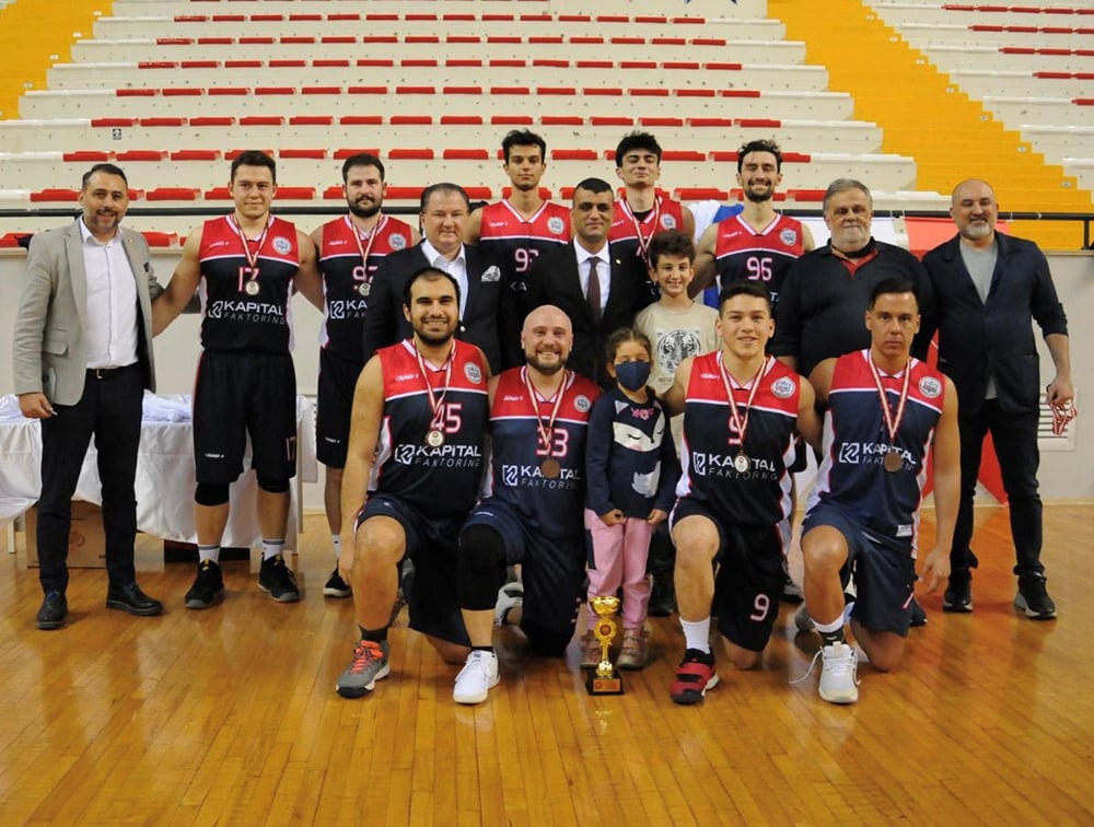 Adana ve Mersin Barosu Turnuvalarından İstanbul Barosu Takımları 5 Kupa İle Döndü - 5