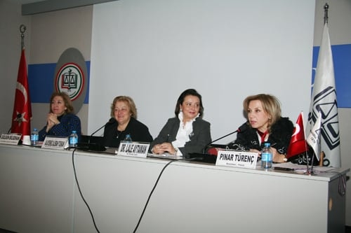 Türkiye’De Kadın - Erkek Eşitliği Demokrasi Sorunudur

 - 20