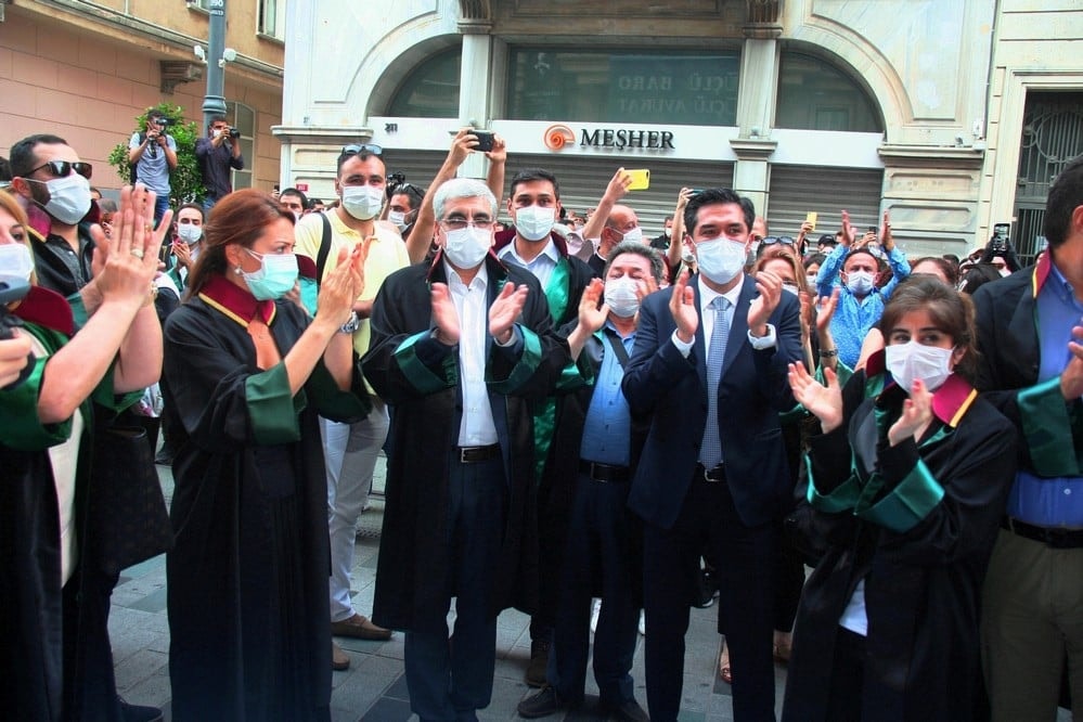 İstanbul Barosu Avukatları Destek Nöbetinde… - 9