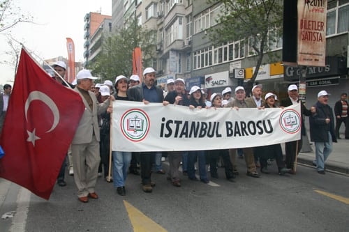 1 Mayıs Coşkuyla Kutlandı

 - 13