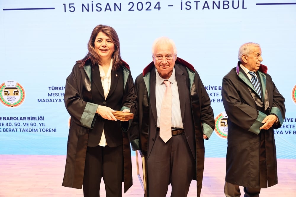 Meslekte 40, 50 ve 60 Yılını Dolduran Meslektaşlarımıza Plaket Verildi - 80