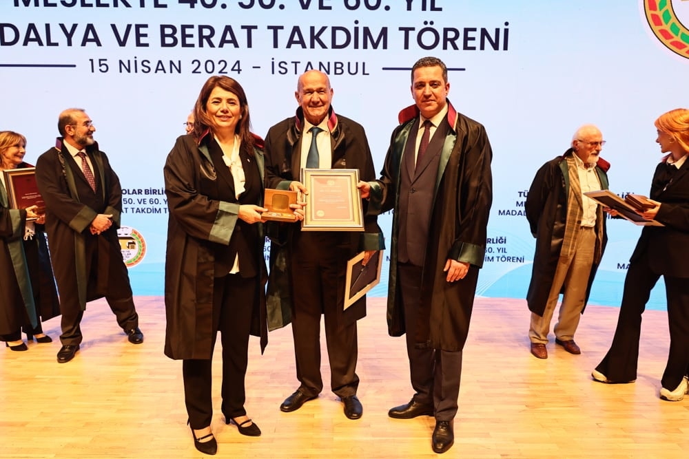 Meslekte 40, 50 ve 60 Yılını Dolduran Meslektaşlarımıza Plaket Verildi - 217