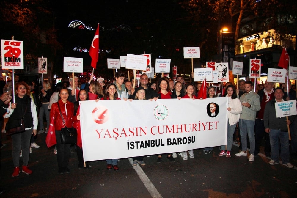 Başkanımız  Av. Filiz Saraç ve Yönetim Kurulu Üyeleri Cumhuriyet Yürüyüşü’ne Katıldı - 5