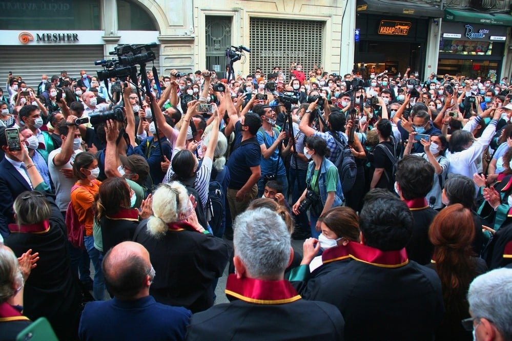 İstanbul Barosu Avukatları Destek Nöbetinde… - 23