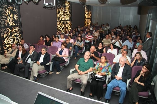 Cumartesi Forumları Sona Erdi
 - 11