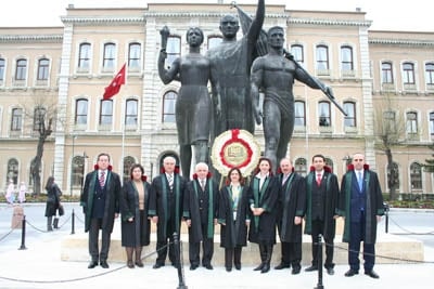 Baronun 128. Kuruluş Yılı Ve Avukatlar Günü Etkinlikleri  Başladı