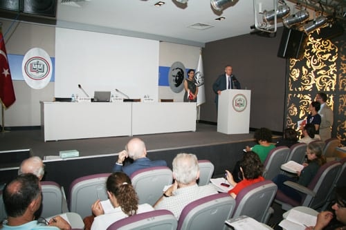 Hukuk Ve Tıp Mensupları Arasında Ortak Dil
 - 14