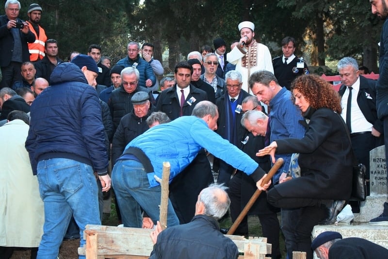 Başkanımız Av. Kazım Kolcuoğlu’nu Son Yolculuğuna Uğurladık - 169
