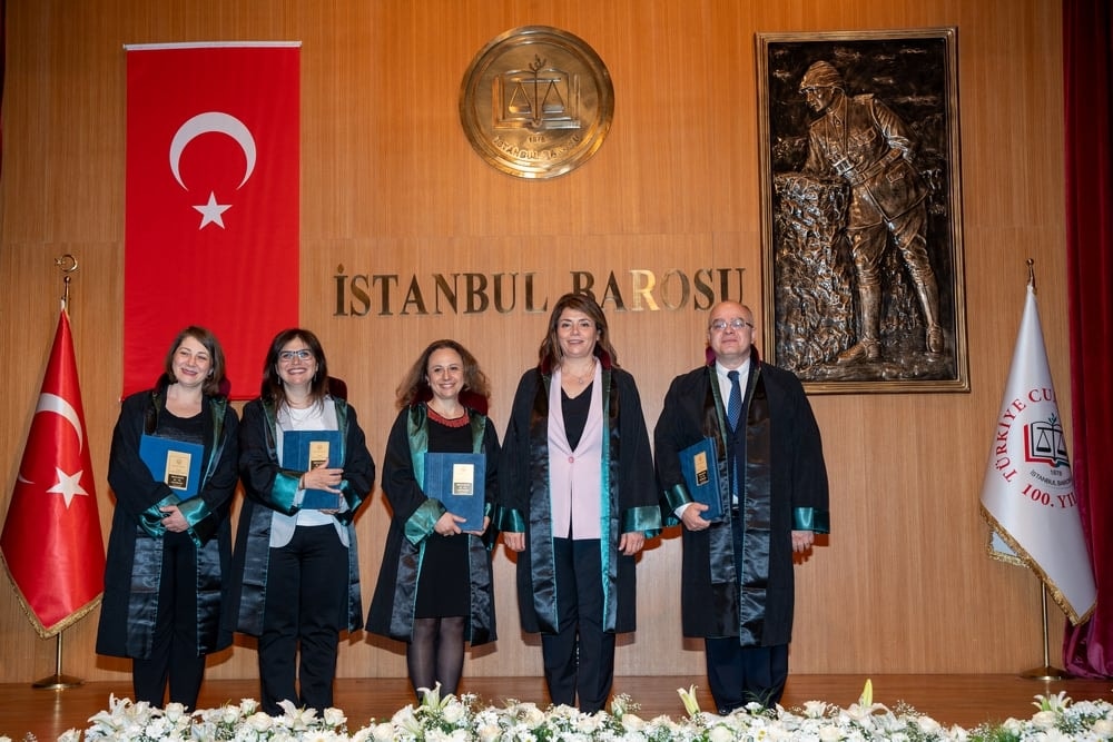 Meslekte 25, 30 ve 35 Yılını Dolduran Meslektaşlarımıza Plaket Verildi - 59