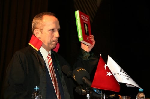 Baromuzun 130. Yıl Etkinlikleri: “Mahmut Esat Bozkurt Hukuk Ödülü” Yarsav Başkanı Eminağaoğlu’Na Verildi