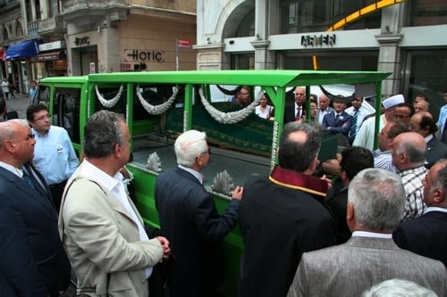 Av. Cengiz Kayıtmazer Son Yolculuğuna Uğurlandı
 - 18