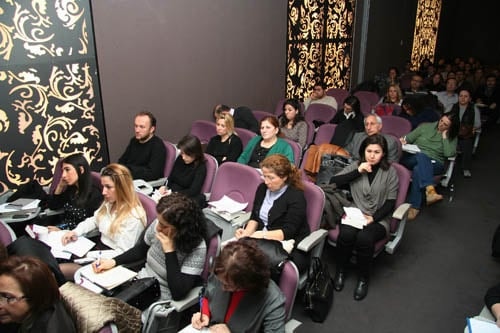 Kadın Hakları Ve Aile İçi Şiddet Semineri Devam Ediyor

 - 34