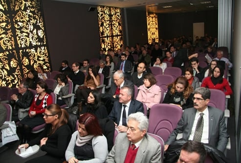 Avukata Yönelik Baskı Vatandaşa Yapılmış Sayılır

 - 4