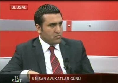 El Konulan Basılmamış Kitabı İnternetten İndirerek Okumak Suç Değil

 - 7