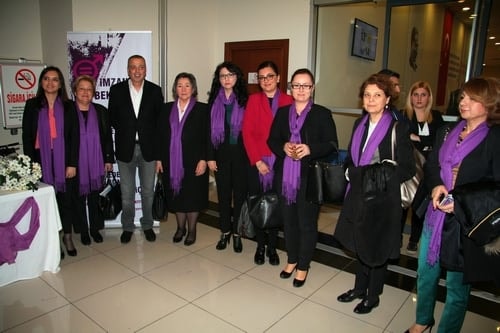 2015 Türkiye’Sinde Kadın
 - 64