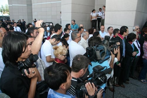 Meslektaşlarımıza Yapılan Menfur Saldırıyı Kınıyoruz

 - 5