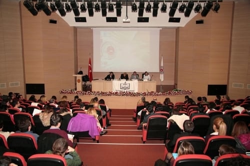 Sağlık Çalışanlarının Kadına Yönelik Şiddetin Önlenmesinde

Hukuki Ve Cezai Sorumluluğu 
 - 14