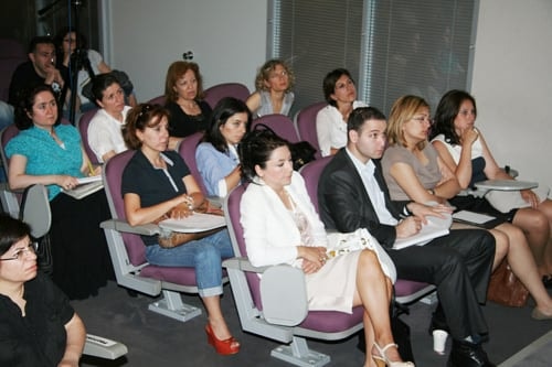 Kadın Hakları Merkezi Eğitim Semineri Yapıldı
 - 18