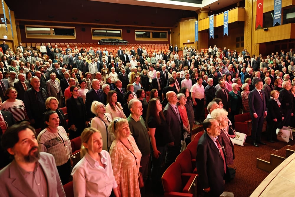 Meslekte 40, 50 ve 60 Yılını Dolduran Meslektaşlarımıza Plaket Verildi - 133