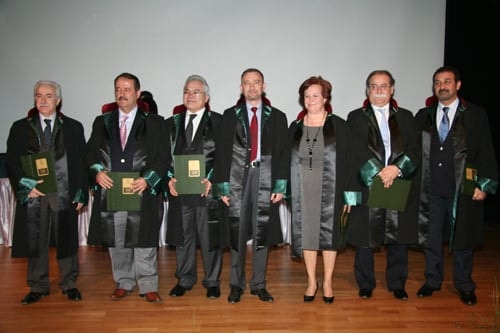 Mesleklerinde 25, 30, 35 Yılını Dolduran Toplam 693 Meslektaşımıza Plaket Verildi
 - 94