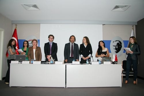 Sosyal Paylaşım Ağları Ve İnternet Korsanlığı
 - 12