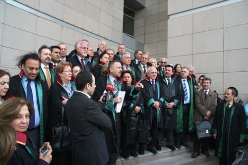 Adalet Dilenmiyoruz: Direniyoruz!
 - 14