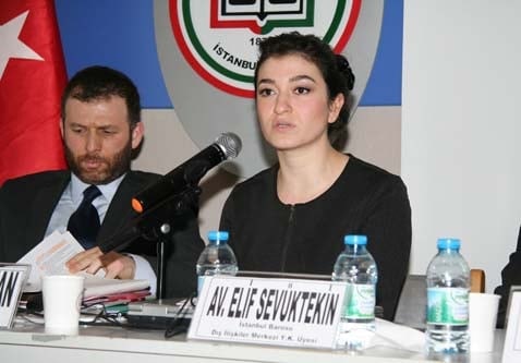 İstanbul Barosu Dış İlişkiler Merkezi Tarafından Düzenlenen
“Sınırlar Ve Sığınmacılar: Bir Suriye Örneği “ Konulu Toplantı Yapıldı - 82