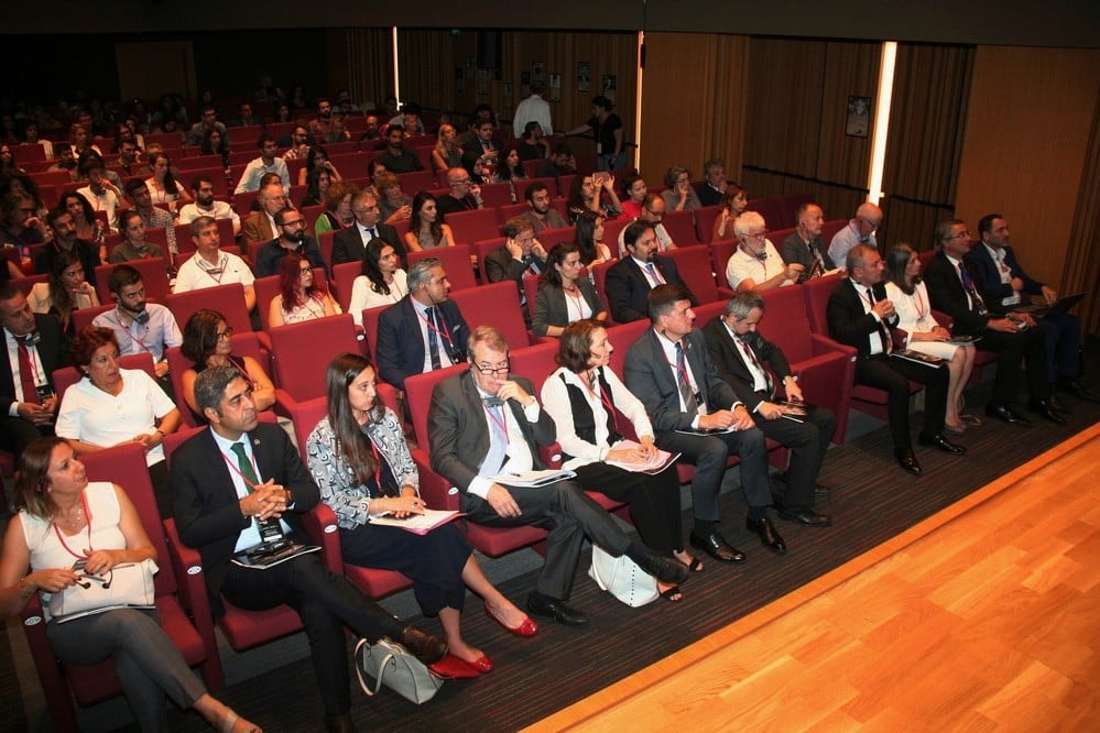 Uluslararası Konferans: ‘Ayın Karanlık Yüzü’ - 37