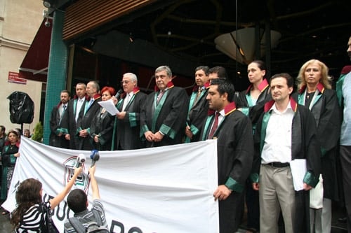 Avukatlardan Cmk’Da Yaşanan Sorunlara Tepki - 1