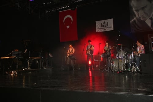 Seyyah 4 Haziran 2012'De Konser Verdi
 - 4