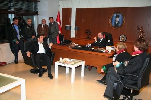 Hukuk Silah, Polis Yargı Olamaz!
 - 92