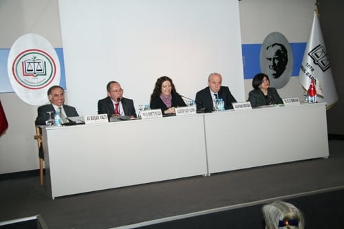 Hak İhlalleri Ve Hak Arama Özgürlüğü Önündeki Engeller

 - 16