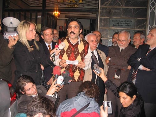 Adalet Bakanlığının Yeni Genelgesi Üzerine Avukat Behiç Aşçı Eylemine Son Verdi - 5