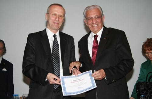 Ulusal Egemenlik Ve Anayasalarımız

 - 21