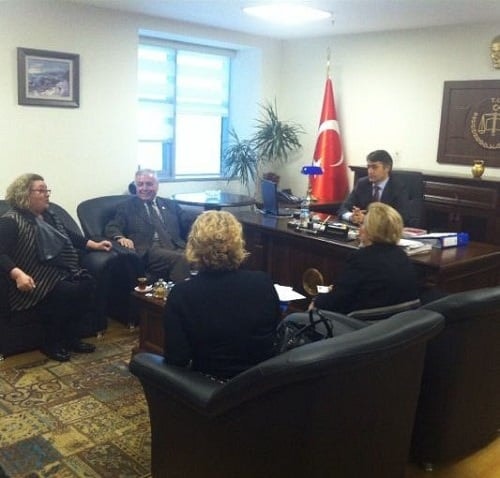 Çocuklara Yönelik İşkence Ve Kötü Muamelenin Son Bulması Amacıyla Anadolu Cumhuriyet Başsavcılığına Suç Duyurusunda Bulunuldu - 1