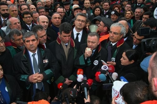 Polis Devleti Değil Hukuk Devleti

 - 100