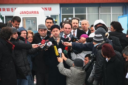 İstanbul Barosu Başkan Ve Yönetim Kurulu Üyeleri
Balyoz Davasına Gözlemci Olarak Katıldı - 8