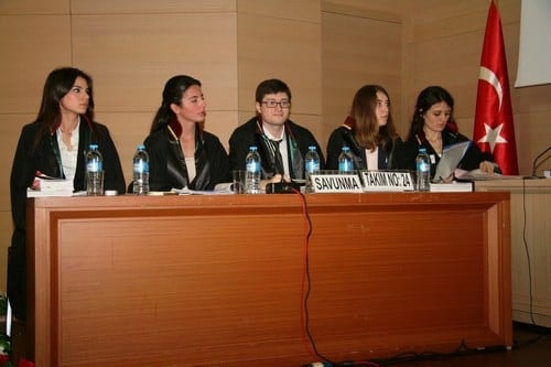 Farazi Dava Yarışması Yapıldı

 - 68